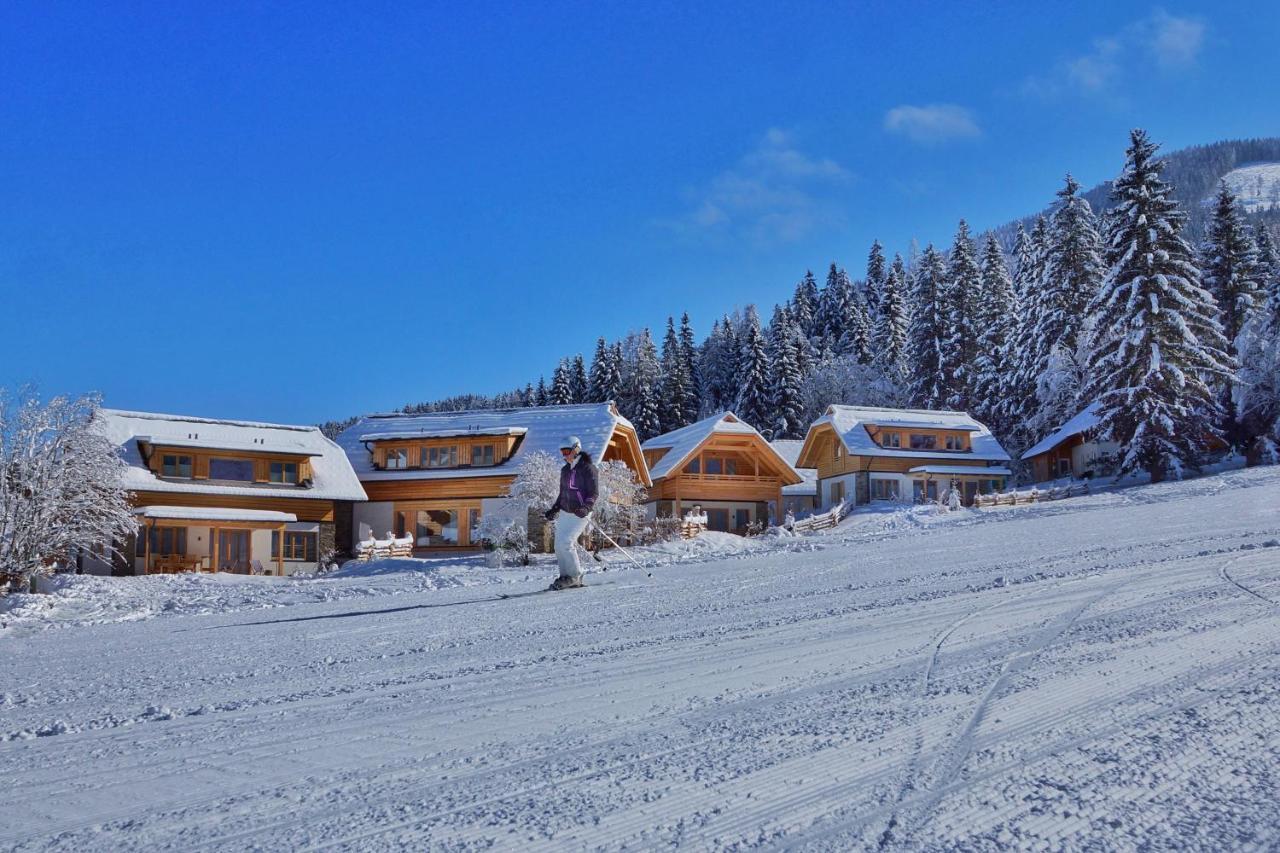 Trattlers Hof-Chalets Bad Kleinkirchheim Exterior photo