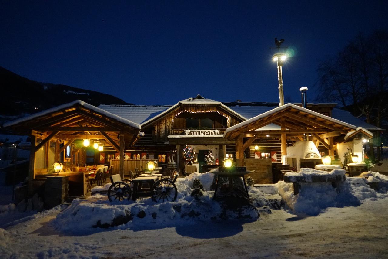 Trattlers Hof-Chalets Bad Kleinkirchheim Exterior photo