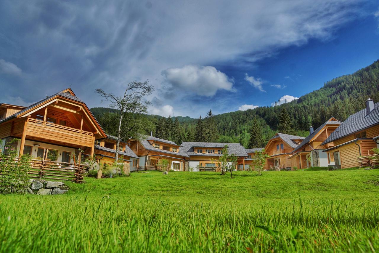 Trattlers Hof-Chalets Bad Kleinkirchheim Exterior photo